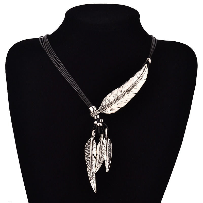 Collier Talisman des Plumes – Gypsy Witch