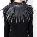 Les Ailes de l’Exil — Collier Gothique à Franges Noires