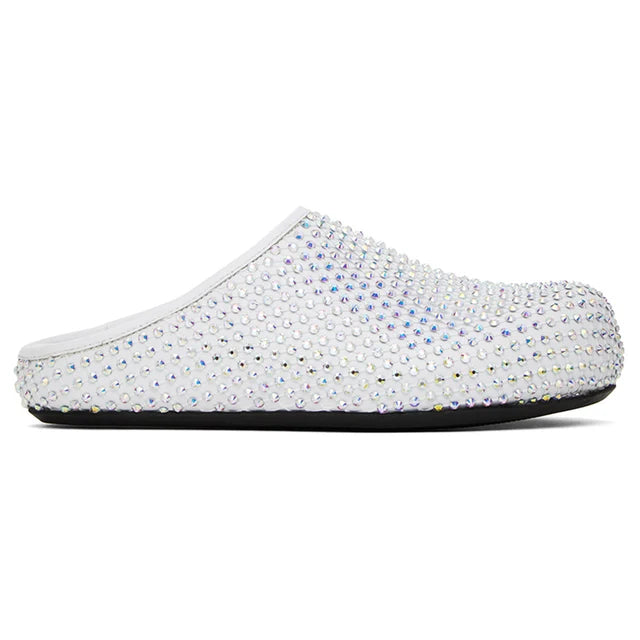 Mules Éclat de Givre – Strass Noirs & Cristal