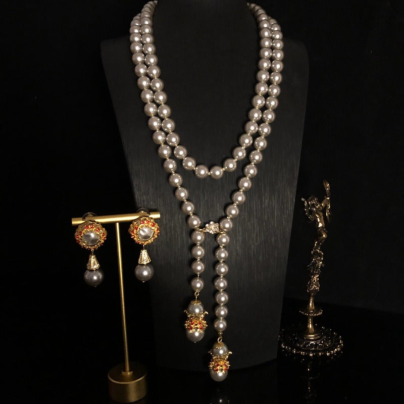 Collier long baroque de perles – Élégance des Abysses