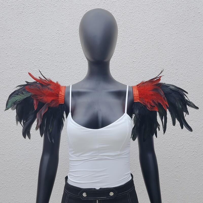 Épaulières de Plumes – Ailes du Cabaret Noir