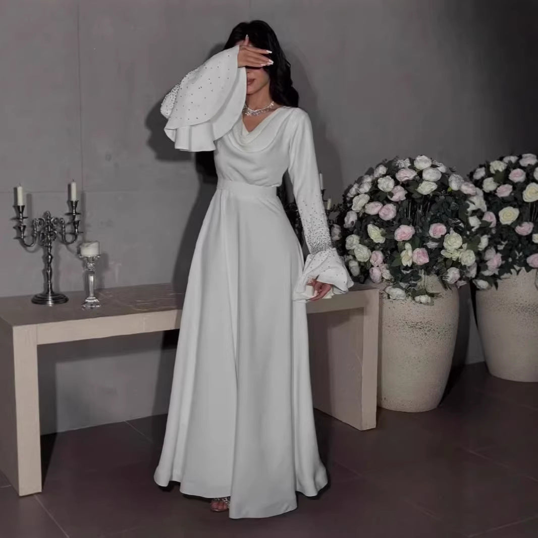 La Dame Blanche – Robe Longue Victorienne Spectrale