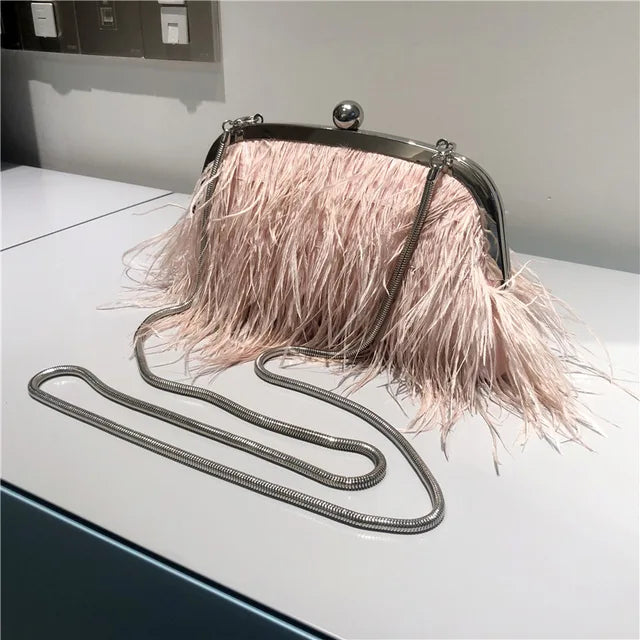 Sac de Soirée Plumes & Perles – Éclat d’Hiver