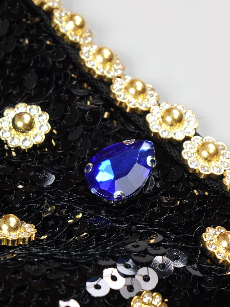 Robe de soirée noire à sequins & ornements dorés – Élégance nocturne