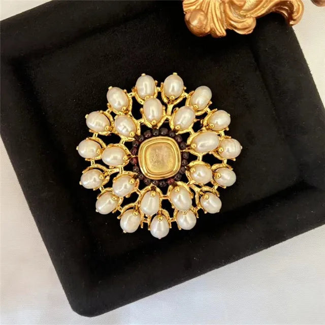 Bague-Broche Baroque aux Perles & Cristal – Éclat de Cour