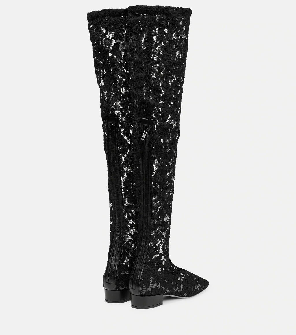 Bottes Hautes en Dentelle Noire – Ombre de Salem
