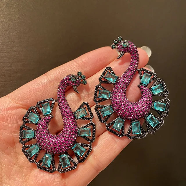 🦚 Boucles d’Oreilles « Paon Baroque – Éclats de Minuit »