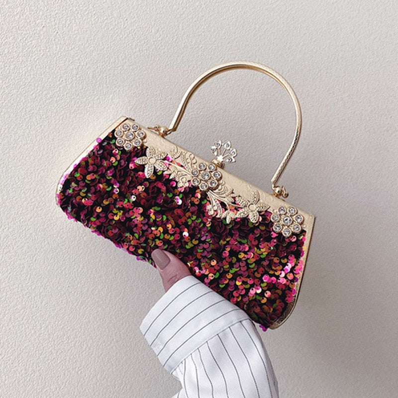 Clutch Baroque à Sequins & Cristaux – Éclat Nocturne