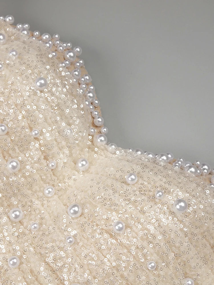 Robe Sirène Nacrée – Perles & Éclats de Givre