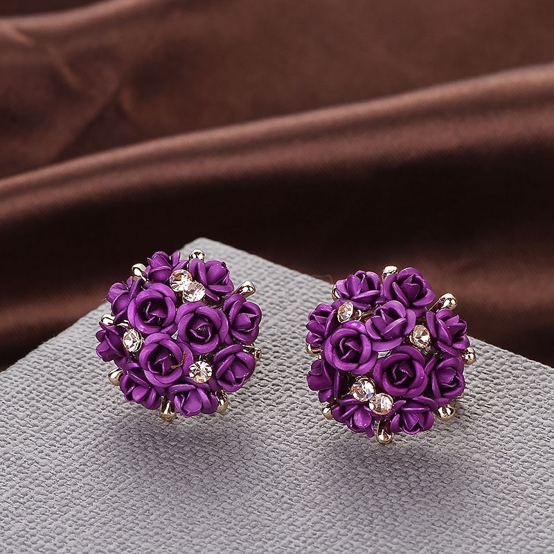 🌹 Boucles d’Oreilles Bouquet de Roses Cristallines – Éclat Baroque