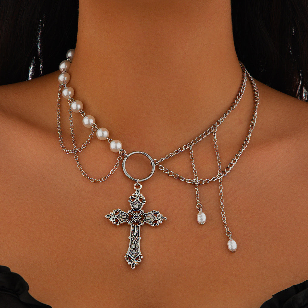La Croix des Noces Gelées — Collier Gothique à Perles & Chaînes