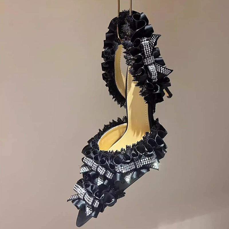 Escarpins Nocturne de Dentelle – Satin Noir & Strass