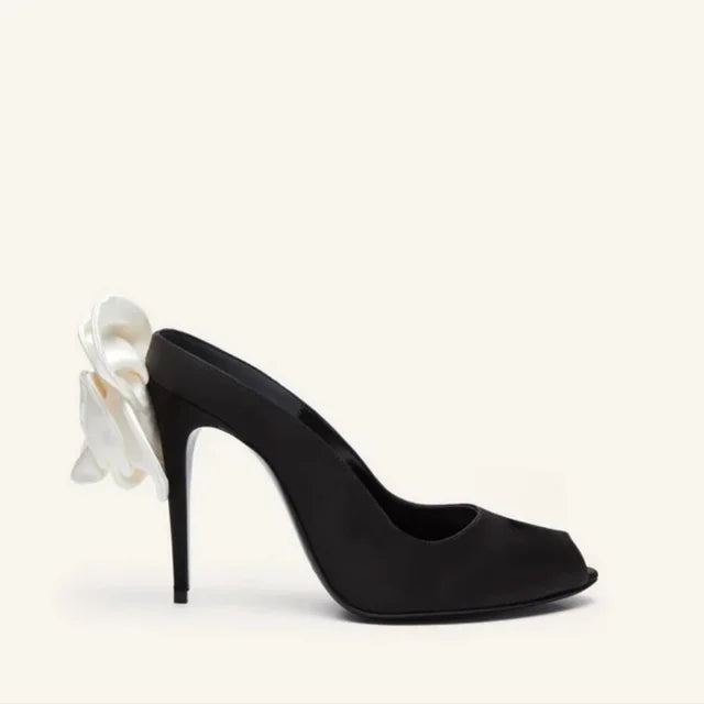 Escarpins Noces d’Hiver – Fleur Noire & Perle