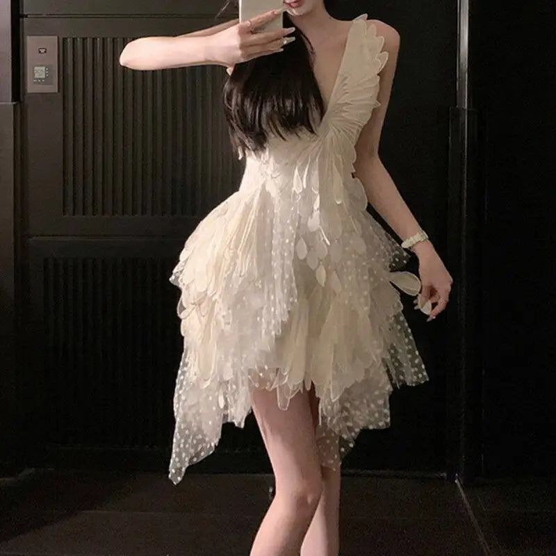 Robe courte Swan à plumes – Noir & Blanc