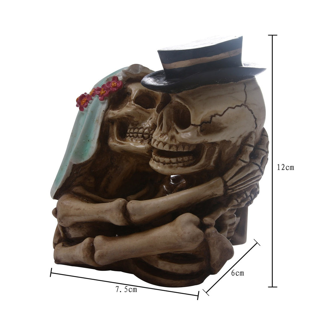 💀 Lovers from Beyond – Resin Voodoo Figurine