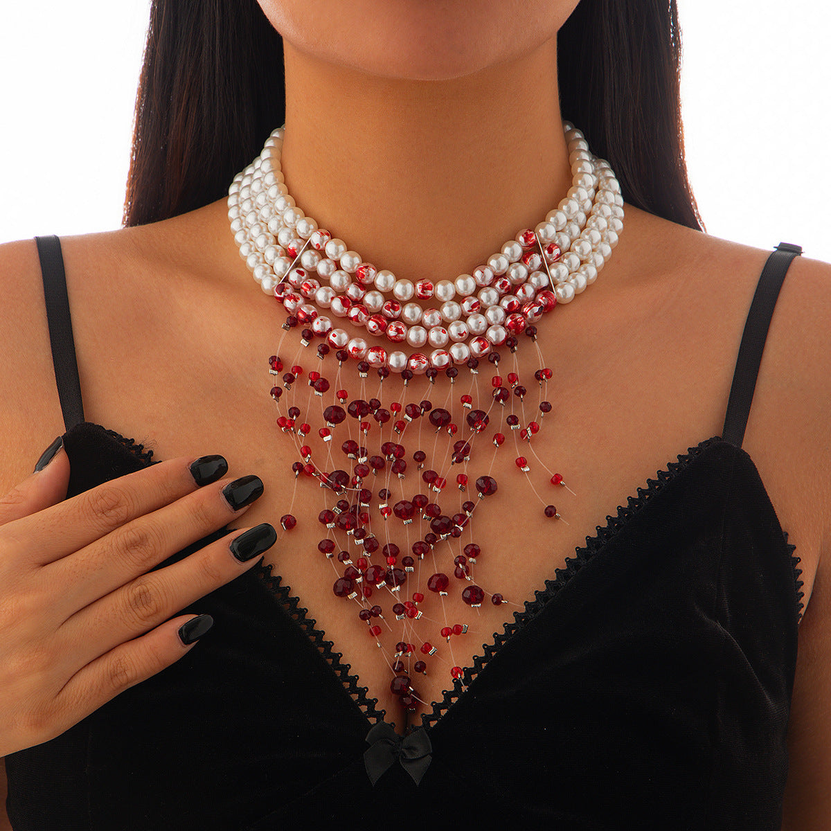 Le Collier de la Comtesse Sanglante