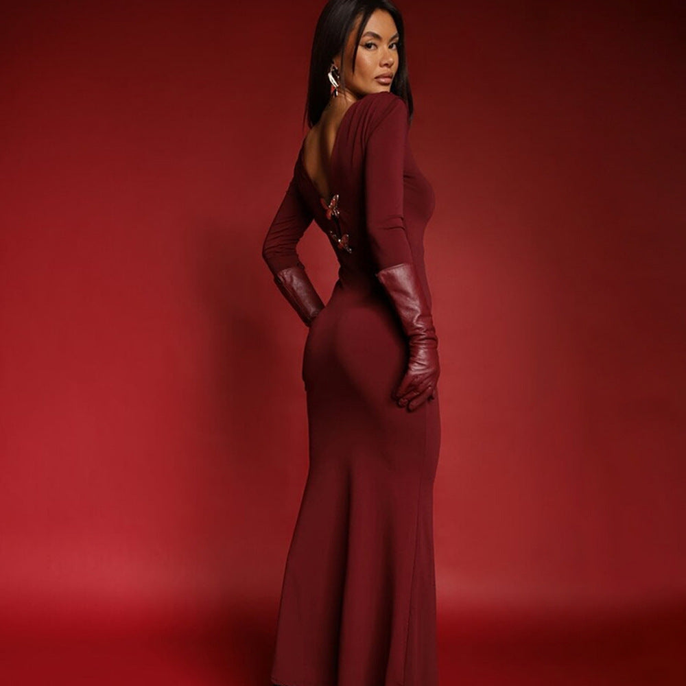 Robe Longue Sorcière – Encolure Lacée & Silhouette Élancée