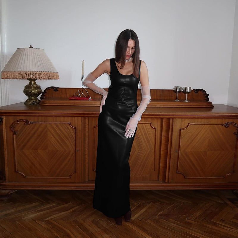 Robe longue Nocturne – effet cuir noir & bordeaux