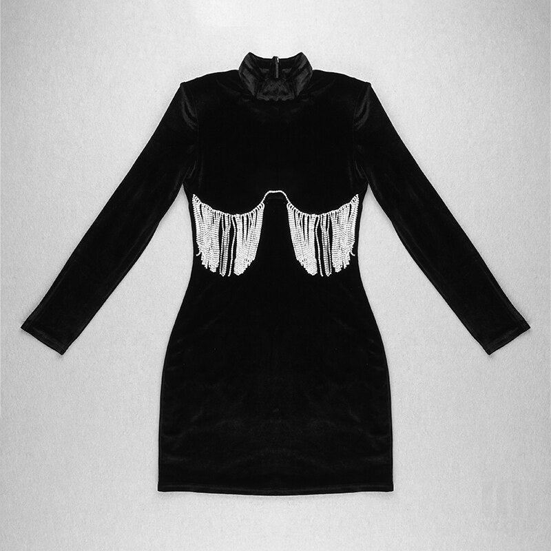 Robe Noire Impériale à Franges Argentées – Reine de l’Hiver