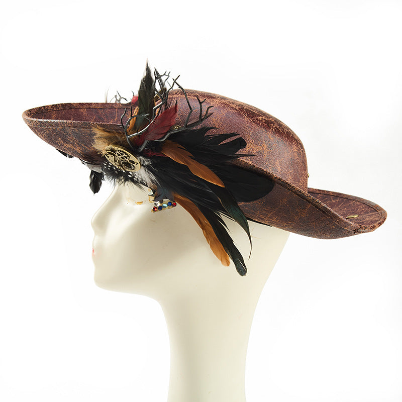 Chapeau Pirate des Abysses – Cuir Sombre, Plumes & Engrenages