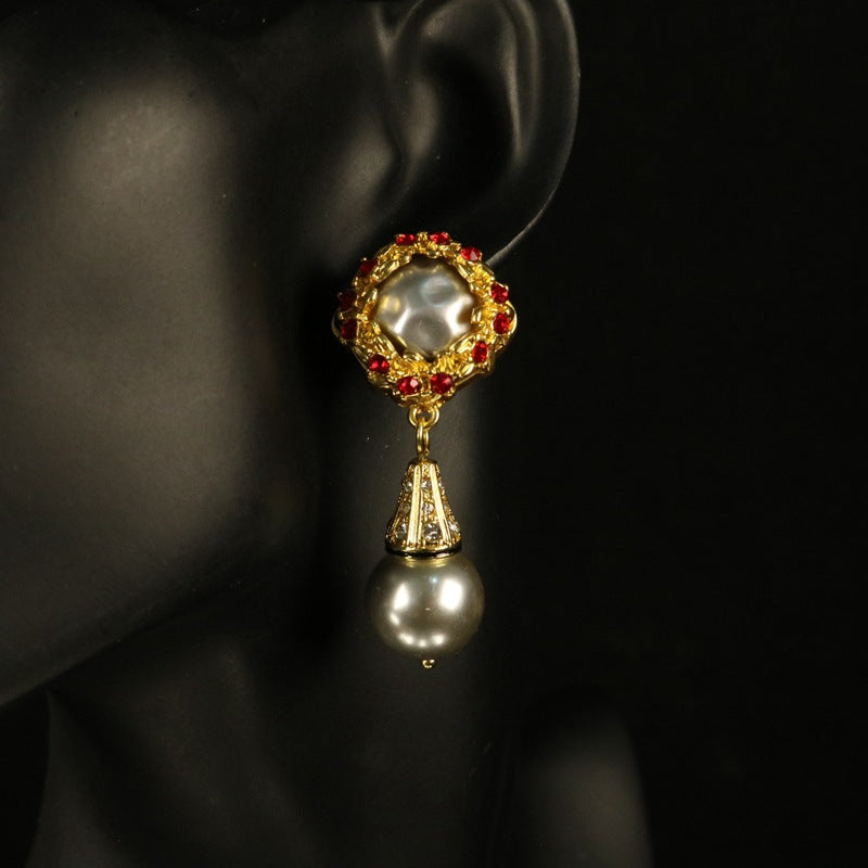 The Frozen Queen's Pearls — Necklace & Earrings Set