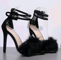 Escarpins Nocturne à Fourrure – Talons Aiguilles & Brides