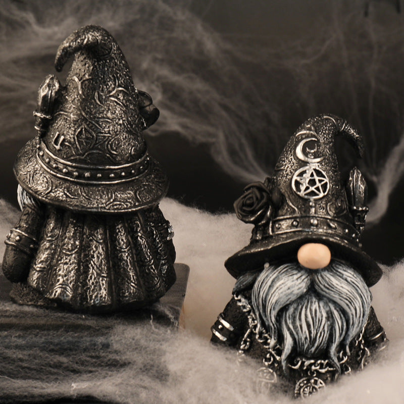 Le Gardien de Salem — Figurine Sorcier Gothique