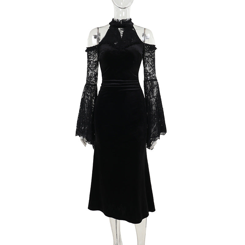Robe Nocturne – Dentelle Noire & Manches Évasées Gothiques