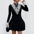 L’Héritière de Salem — Robe Noire à Dentelle Blanche