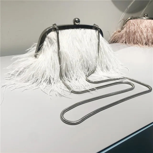 Sac de Soirée Plumes & Perles – Éclat d’Hiver