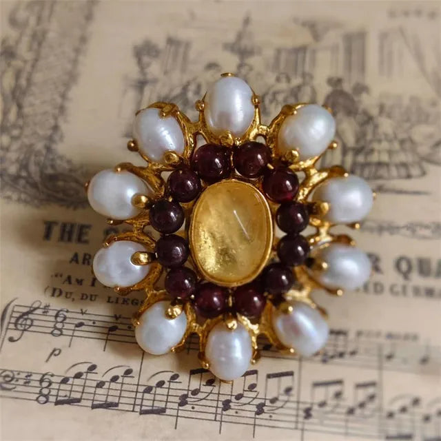 Bague-Broche Baroque aux Perles & Cristal – Éclat de Cour