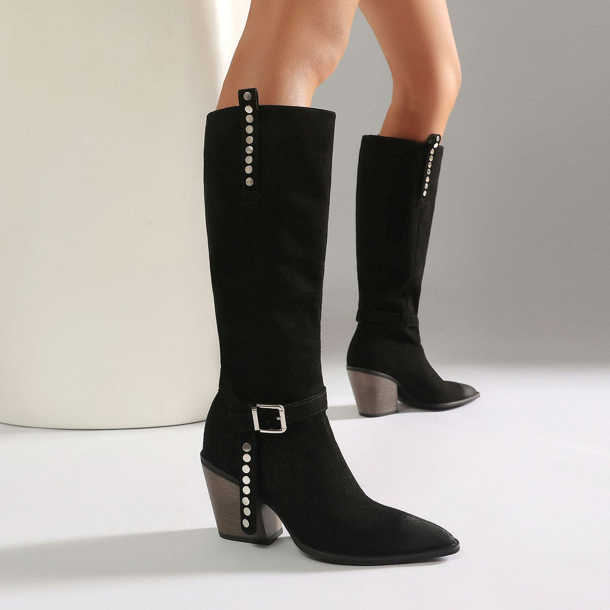 Bottes Hautes Cloutées à Bout Pointu – Reine des Glaces