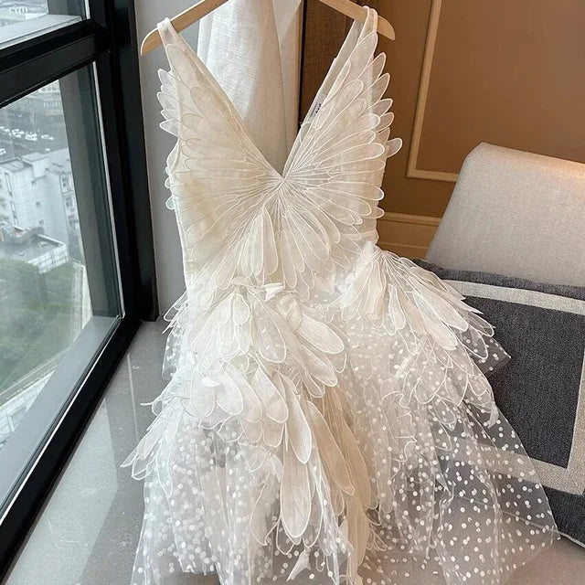 Robe courte Swan à plumes – Noir & Blanc