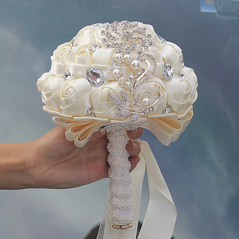 Bouquet de Mariée Éternel – Roses, Cristaux & Strass