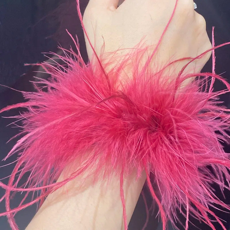 Manchette de Plumes – Nuit de Cabaret