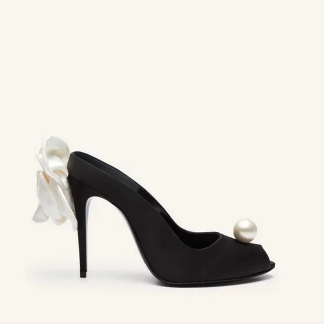 Escarpins Noces d’Hiver – Fleur Noire & Perle