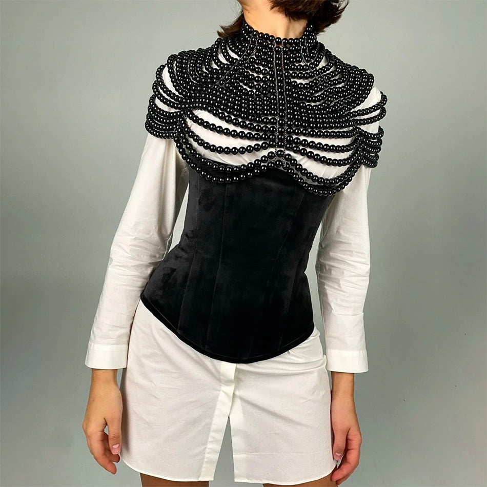 Plastron d’Épaules en Perles – Cape Bijou Mystique