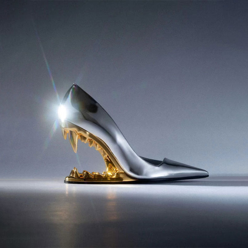 Escarpins Reine d’Acier – Talon Sculptural Métallique