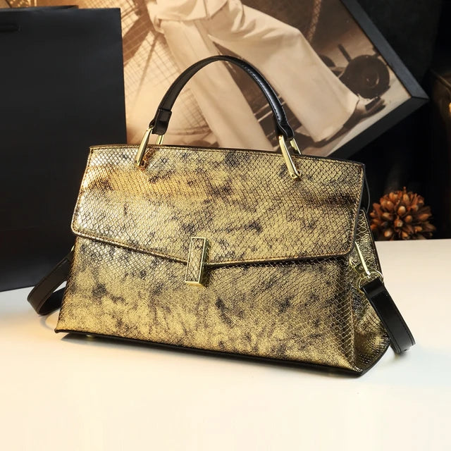 Médusa Élégante – Sac à Main Effet Serpent