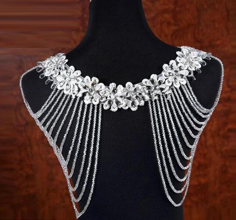 Épaulière de Cristal – Parure de Givre