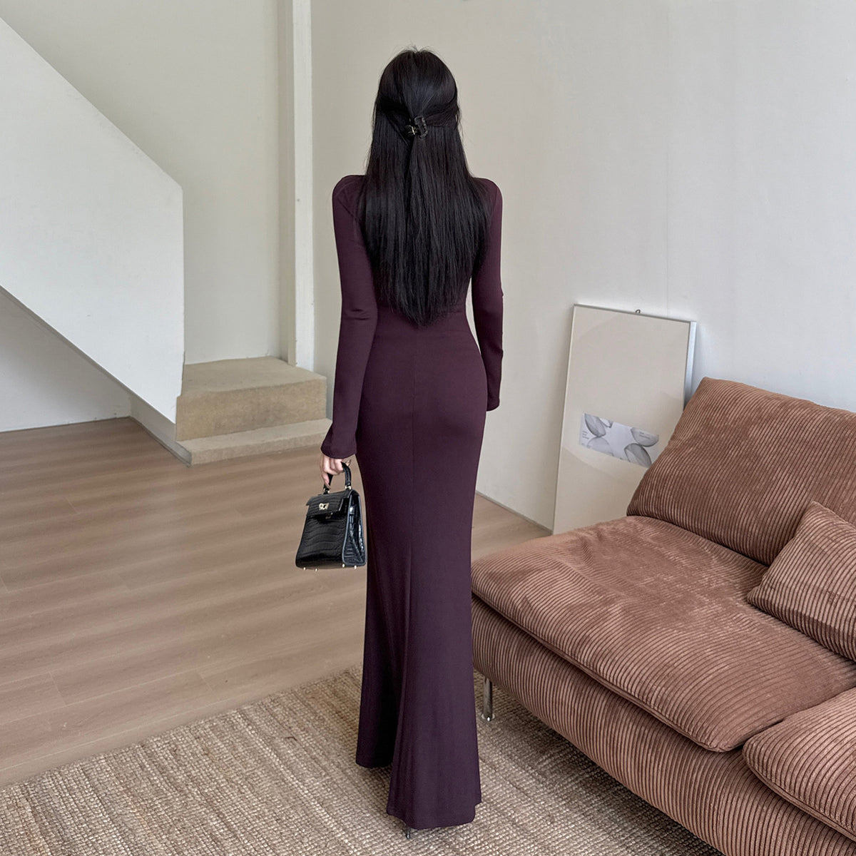 La Panthère Pourpre – Robe longue violette aux détails léopard
