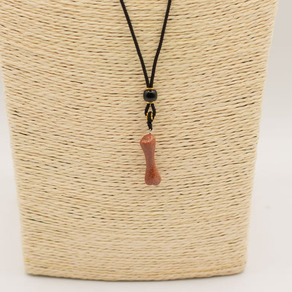 Os des Esprits – Collier Talisman en Goldstone