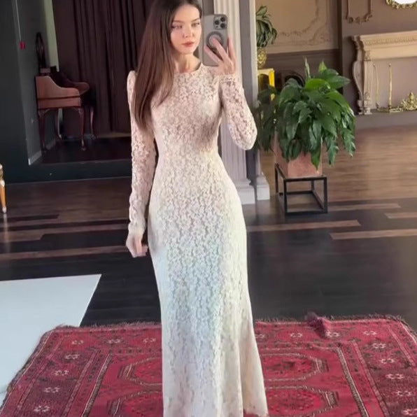 Robe Longue en Dentelle Ivoire – Élégance Gothique Romantique
