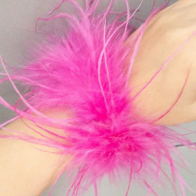 Manchette de Plumes – Nuit de Cabaret