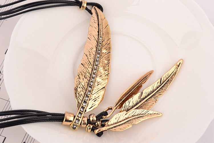 Collier Talisman des Plumes – Gypsy Witch