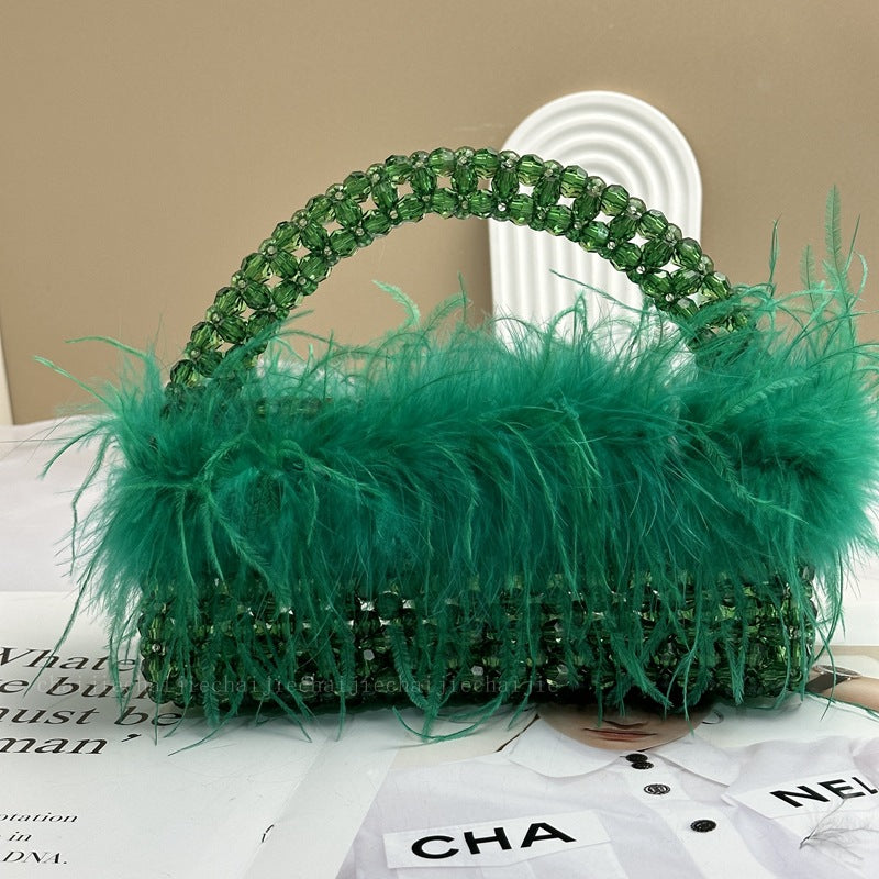 Minaudière à Plumes – Élégance des Ombres