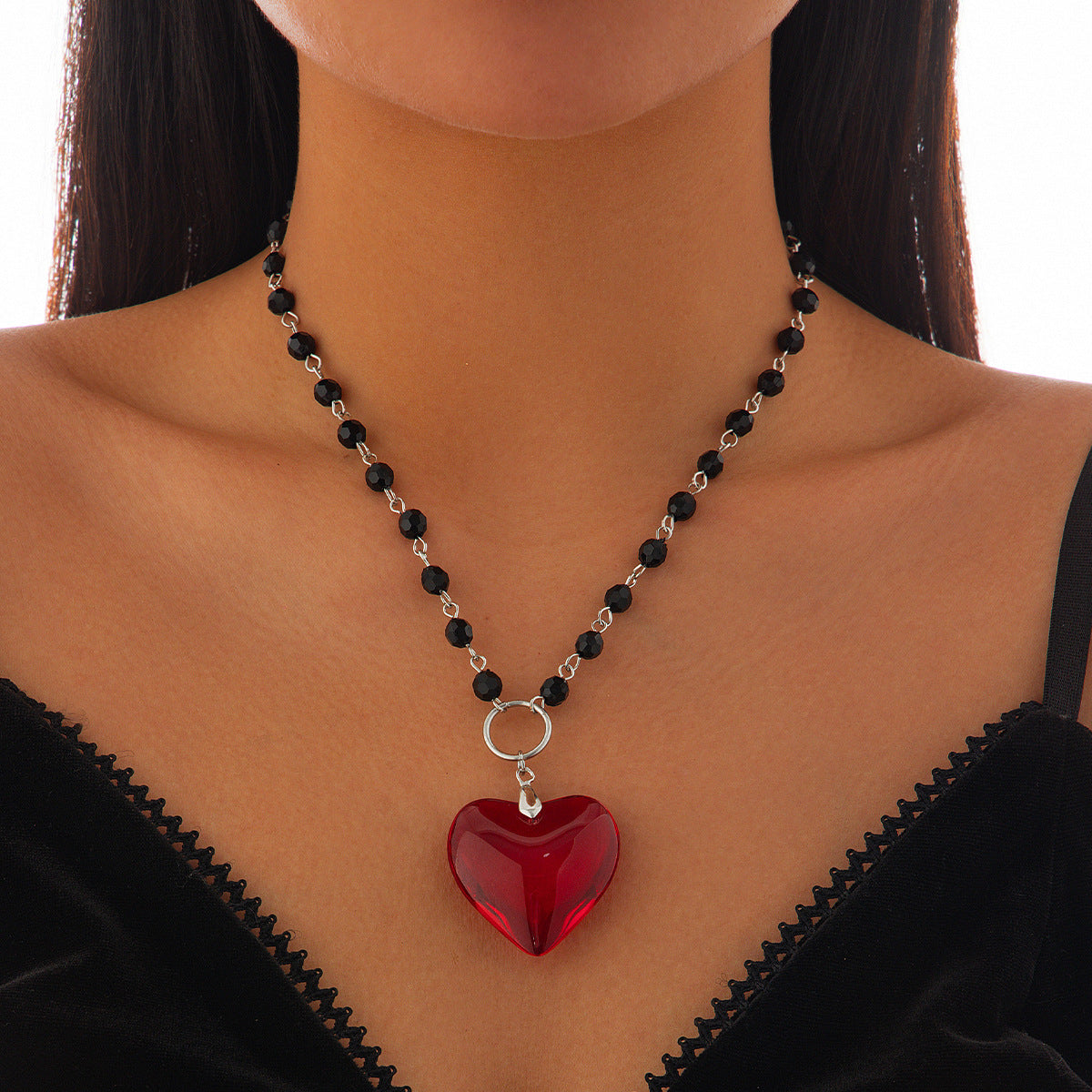 Cœur de la Mariée Maudite — Collier Gothique Rouge