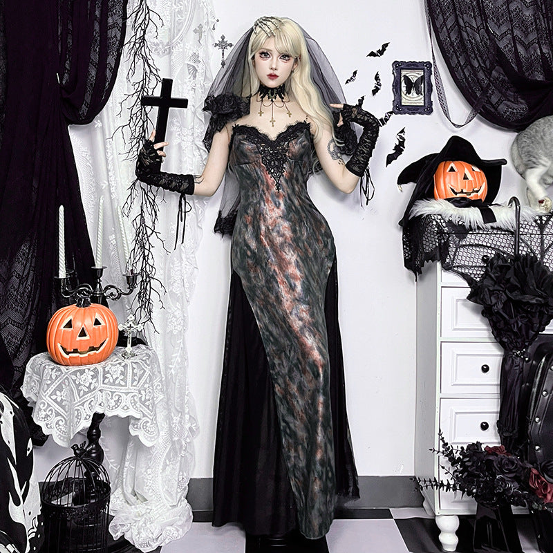 Robe de Salem – Dentelle des Cendres