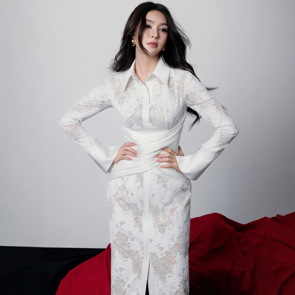 Robe longue blanche brodée – Élégance spectrale
