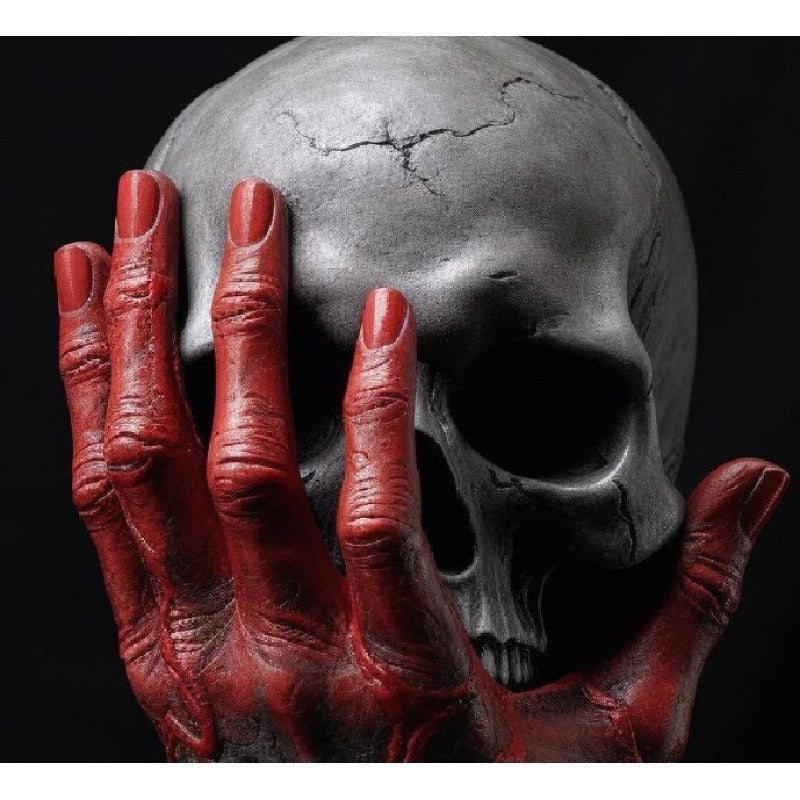 💀 La Main du Jugement — Ornement Gothique au Crâne